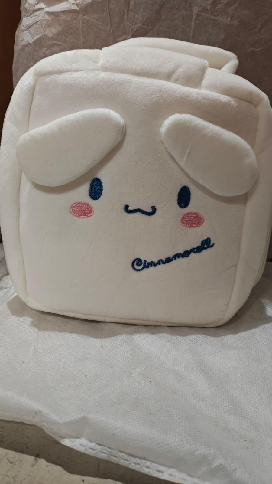Bolsa de peluche blanca cinnamon roll