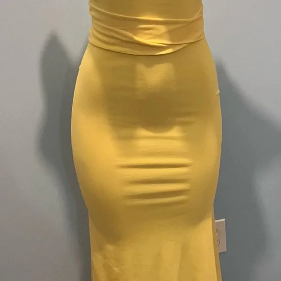 Beautiful yellow dress