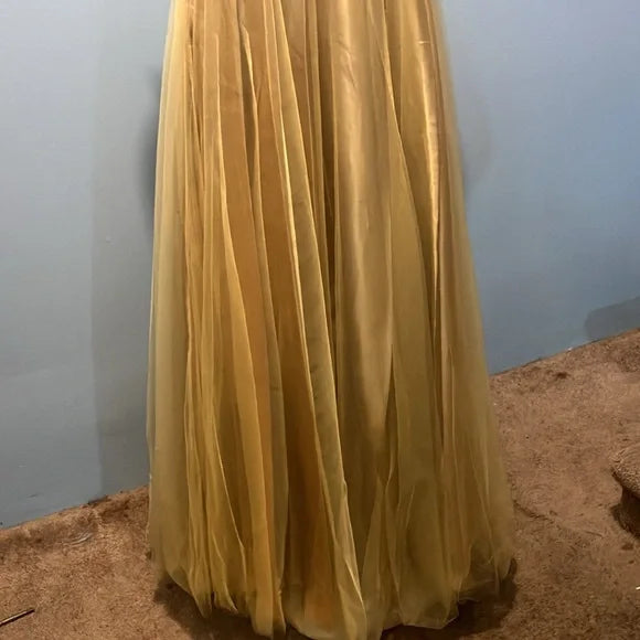 Gold dress for promo