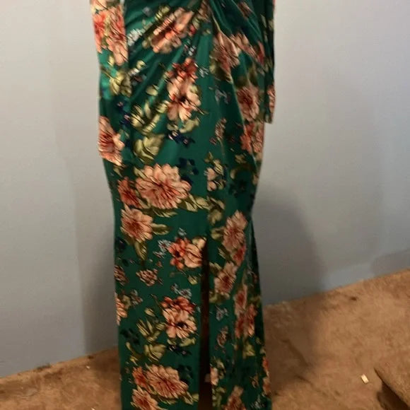 Va va voom long dress for party