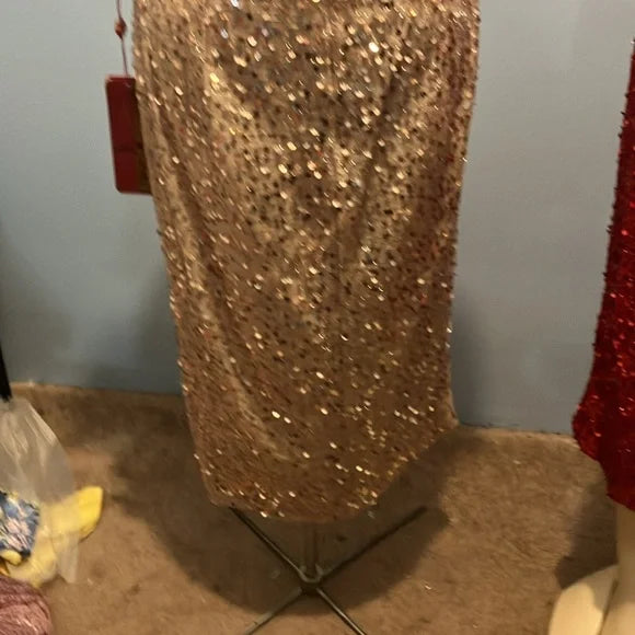 Elegant Gold Long Sleeve Women's Dress