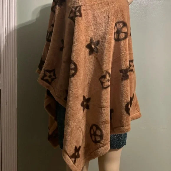 Brown Faux Fur Poncho with Star Pattern