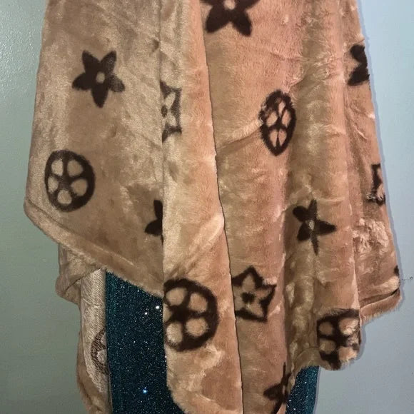 Brown Faux Fur Poncho with Star Pattern