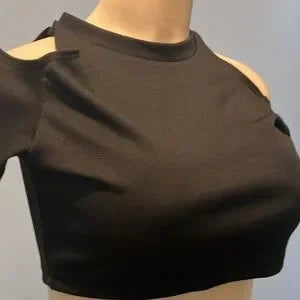 Shoulder Crop top